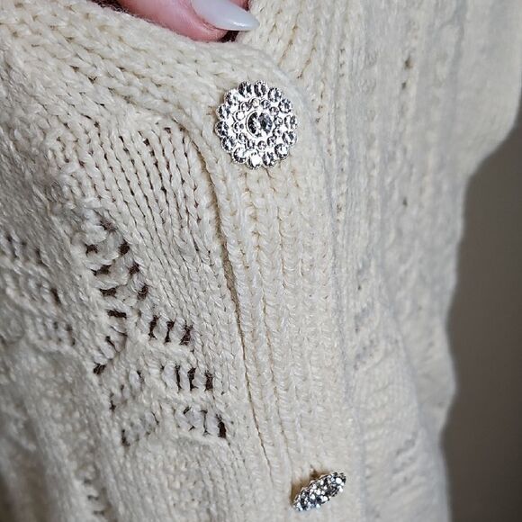 Esqualo M/L Ivory Pointelle Knit Sweater Vest with Rhinestone buttons - Picture 2 of 9